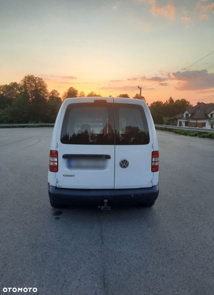 Volkswagen Caddy Cross - 7