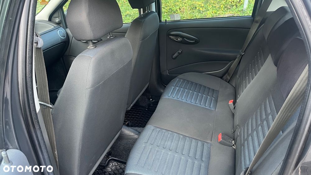 Fiat Punto 1.2 8V - 6