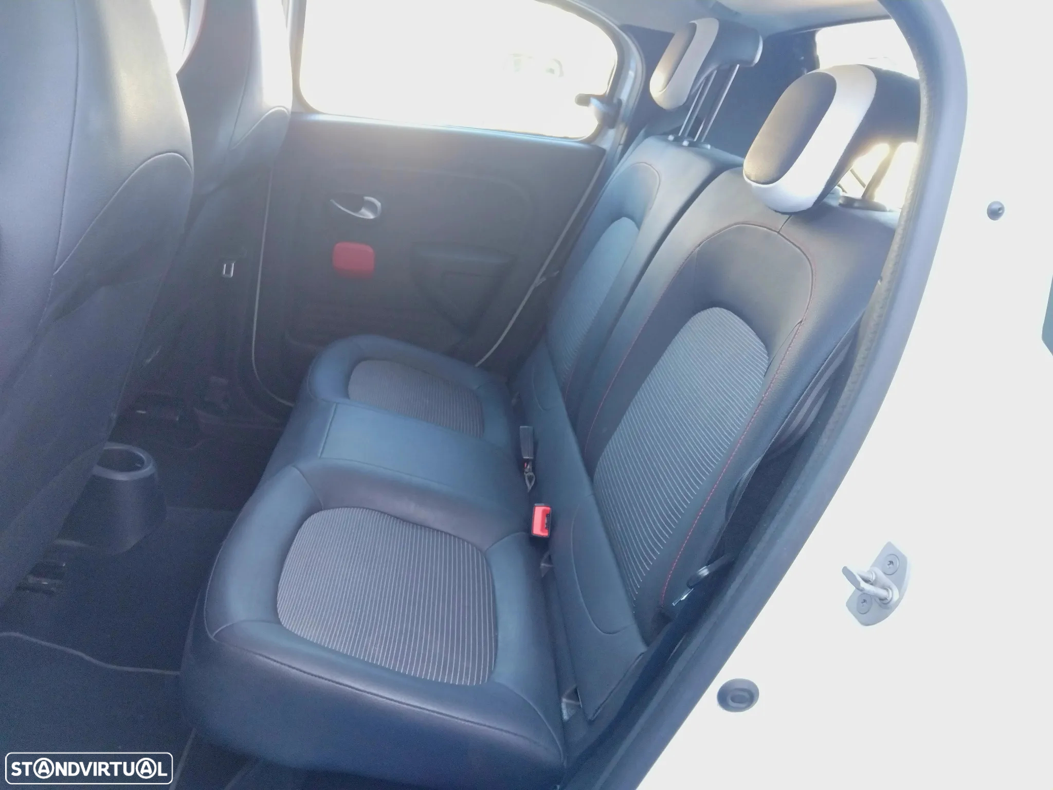Renault Twingo 0.9 TCe Sport - 12