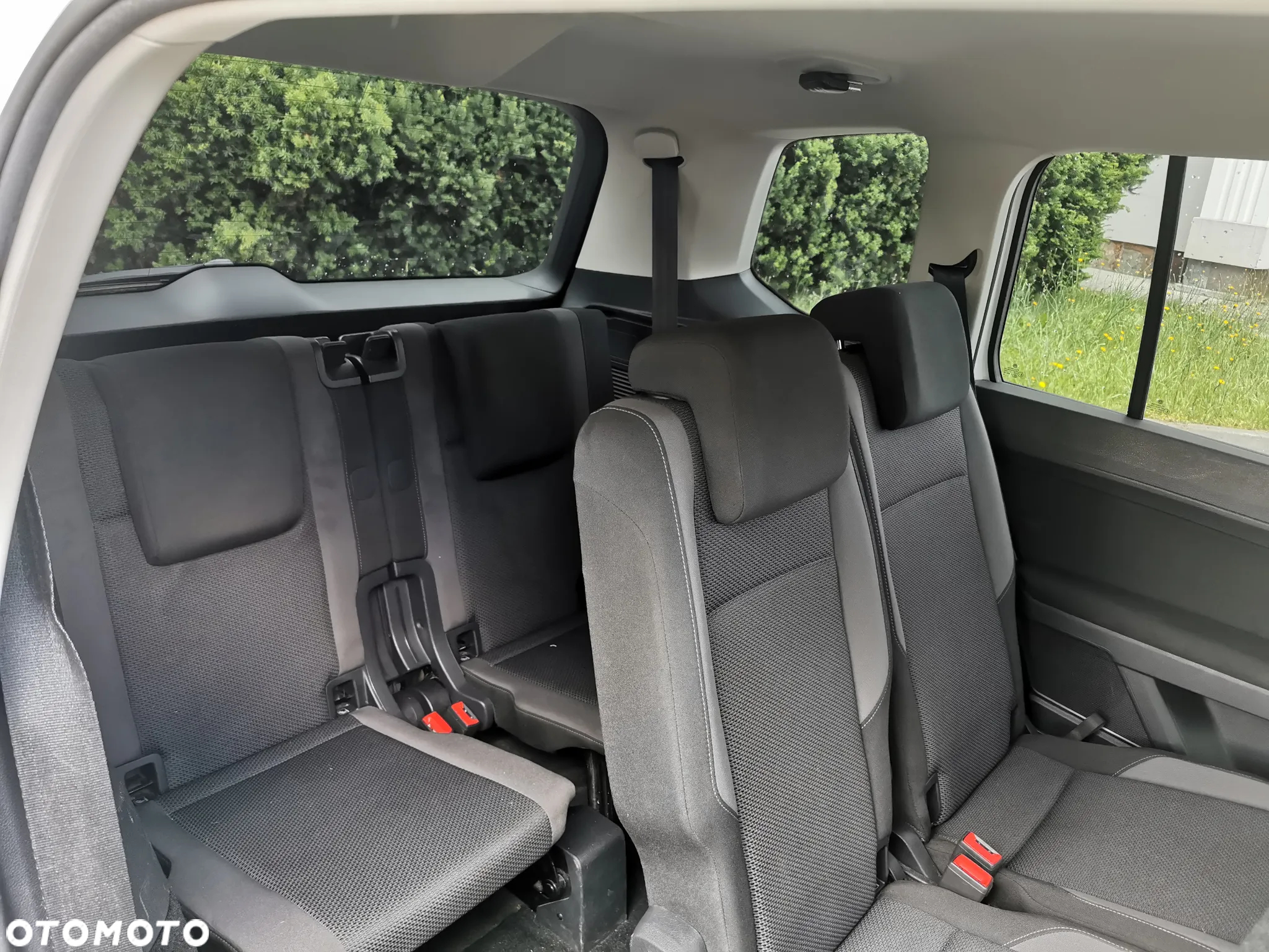 Volkswagen Touran 1.6 TDI SCR (BlueMotion Technology) DSG Comfortline - 16