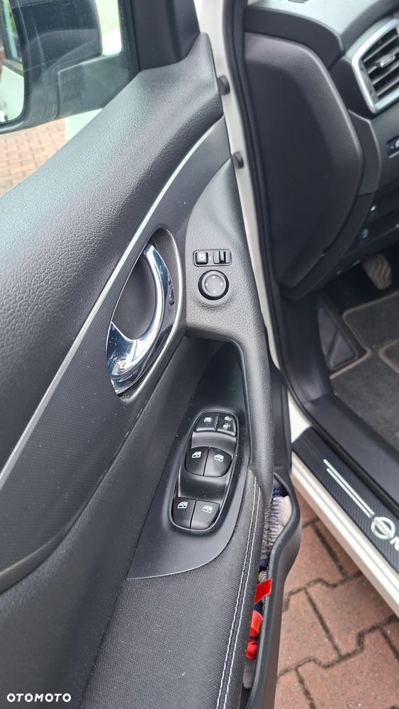 Nissan Qashqai 1.2 DIG-T N-Connecta - 8