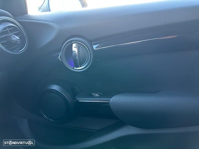 MINI 5 Portas One 60 Years Chili - 9