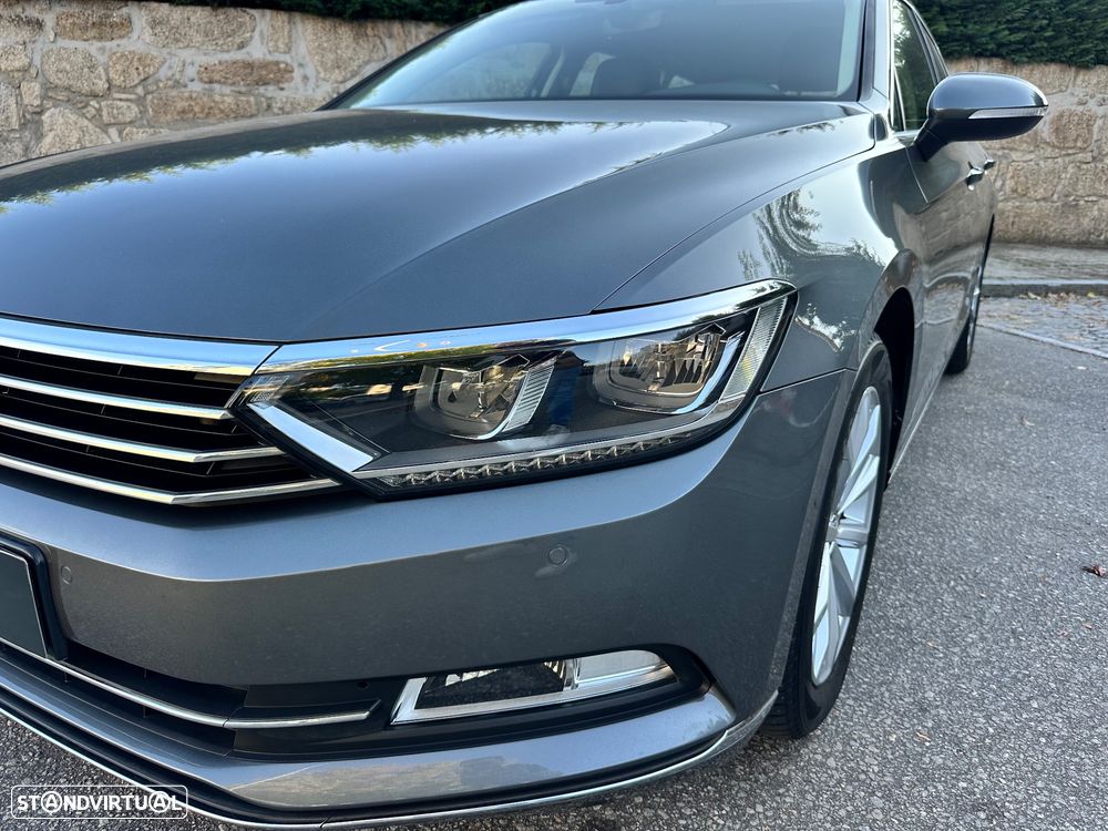 VW Passat Variant 2.0 TDi Highline DSG - 24