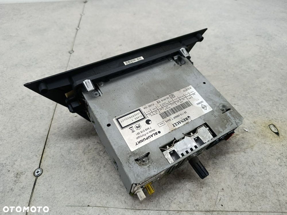 RADIO FABRYCZNE RENAULT LAGUNA III 281156980R 7649018391  BLAUPUNKT - 6