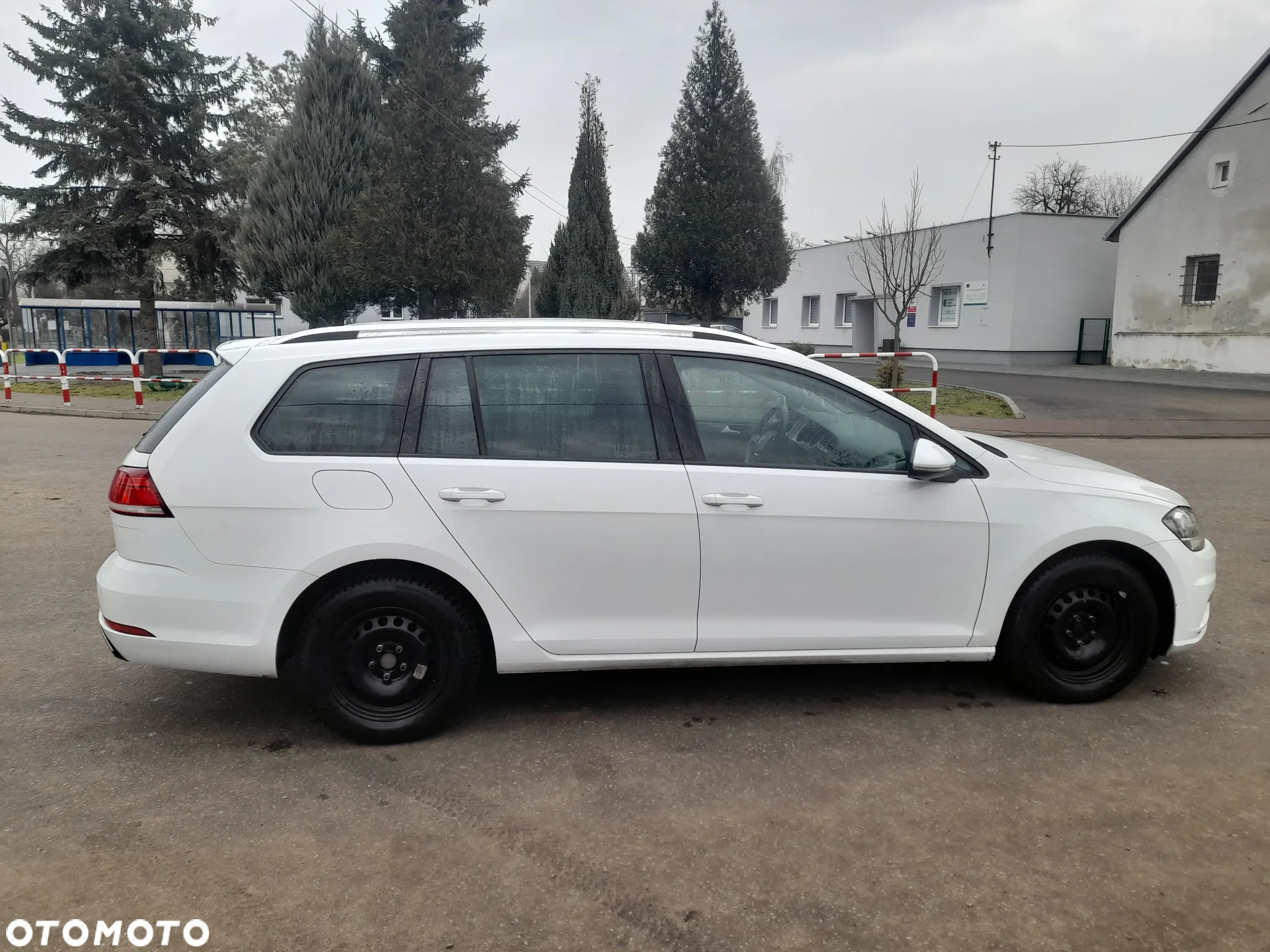 Volkswagen Golf 1.0 TSI (BlueMotion Technology) Comfortline - 5