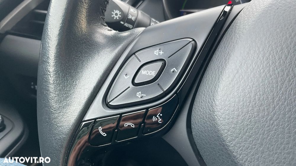 Toyota C-HR 1.8 HSD 122 CP 4x2 CVT Core - 31