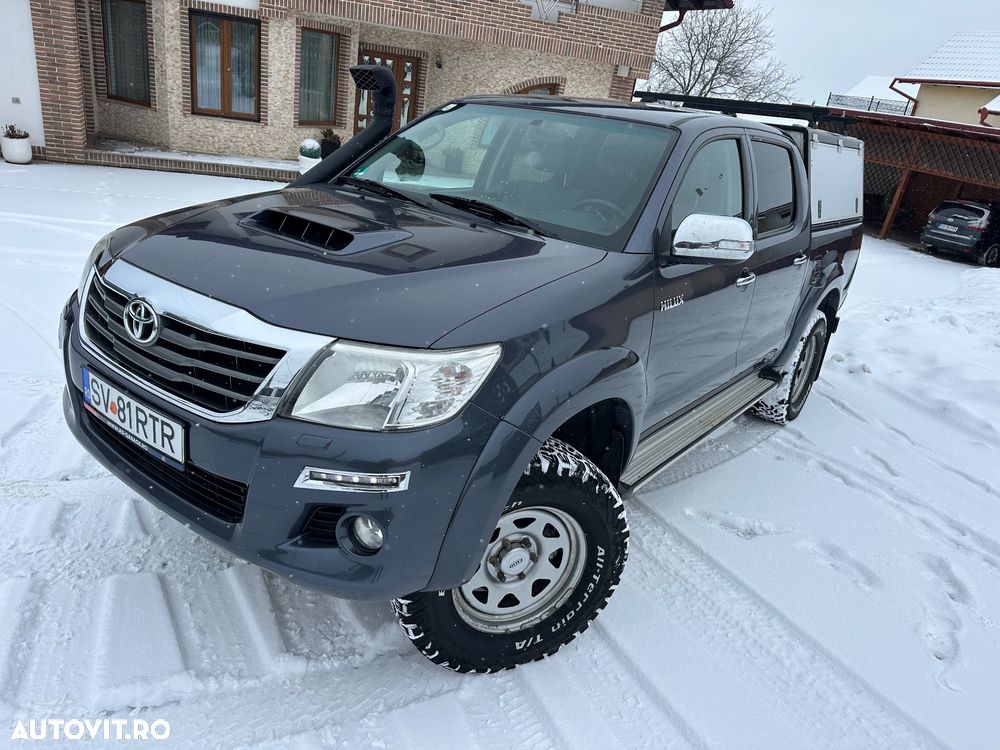 Toyota Hilux - 2