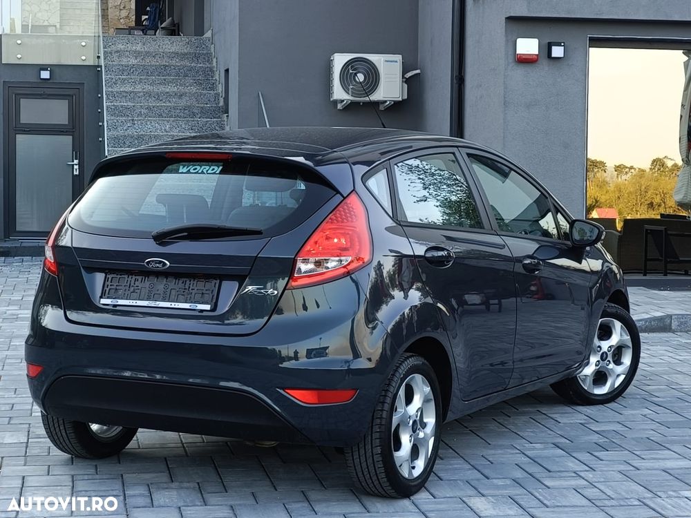 Ford Fiesta 1.25i Ghia - 4