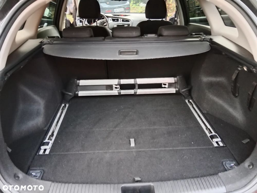 Kia Ceed - 15