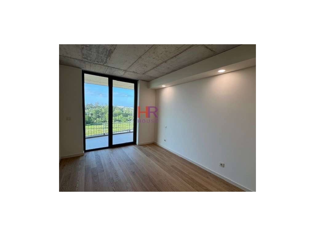 Arrenda-se T1 - Santa Clara, junto ao Forúm Coimbra. - Grande imagem: 3/18