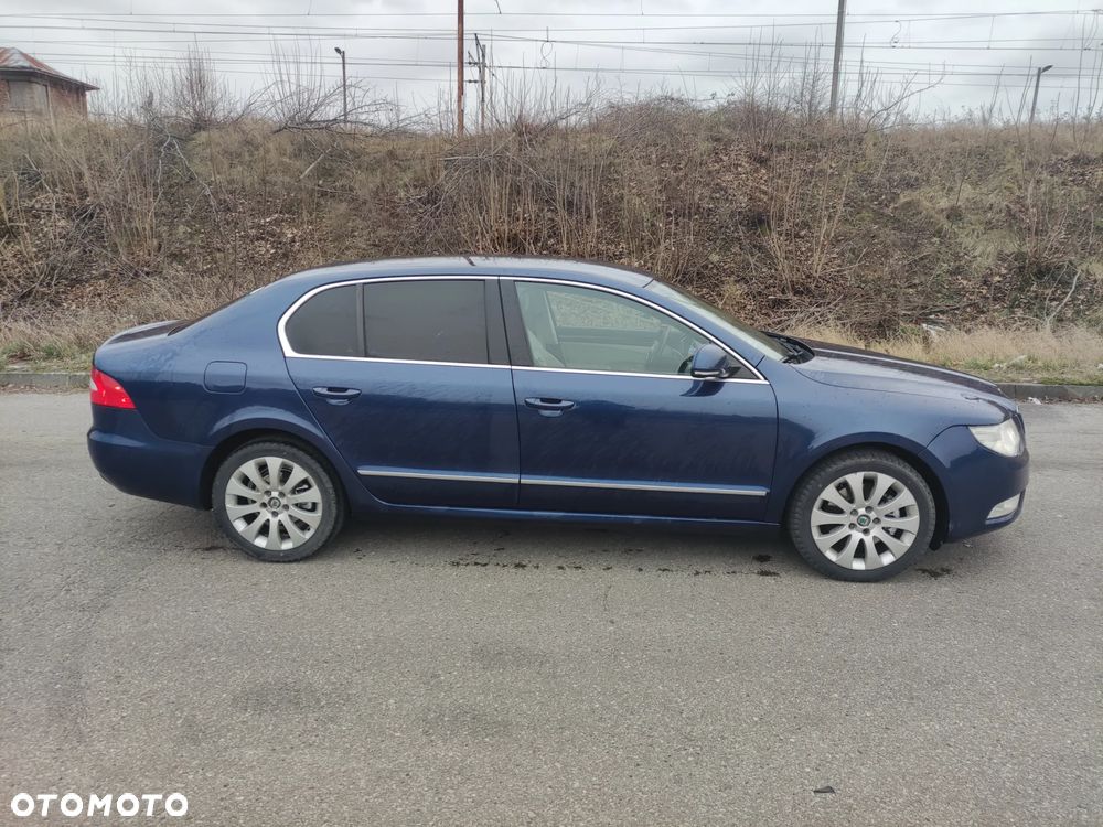 Skoda Superb 1.8 TSI Comfort DSG - 4