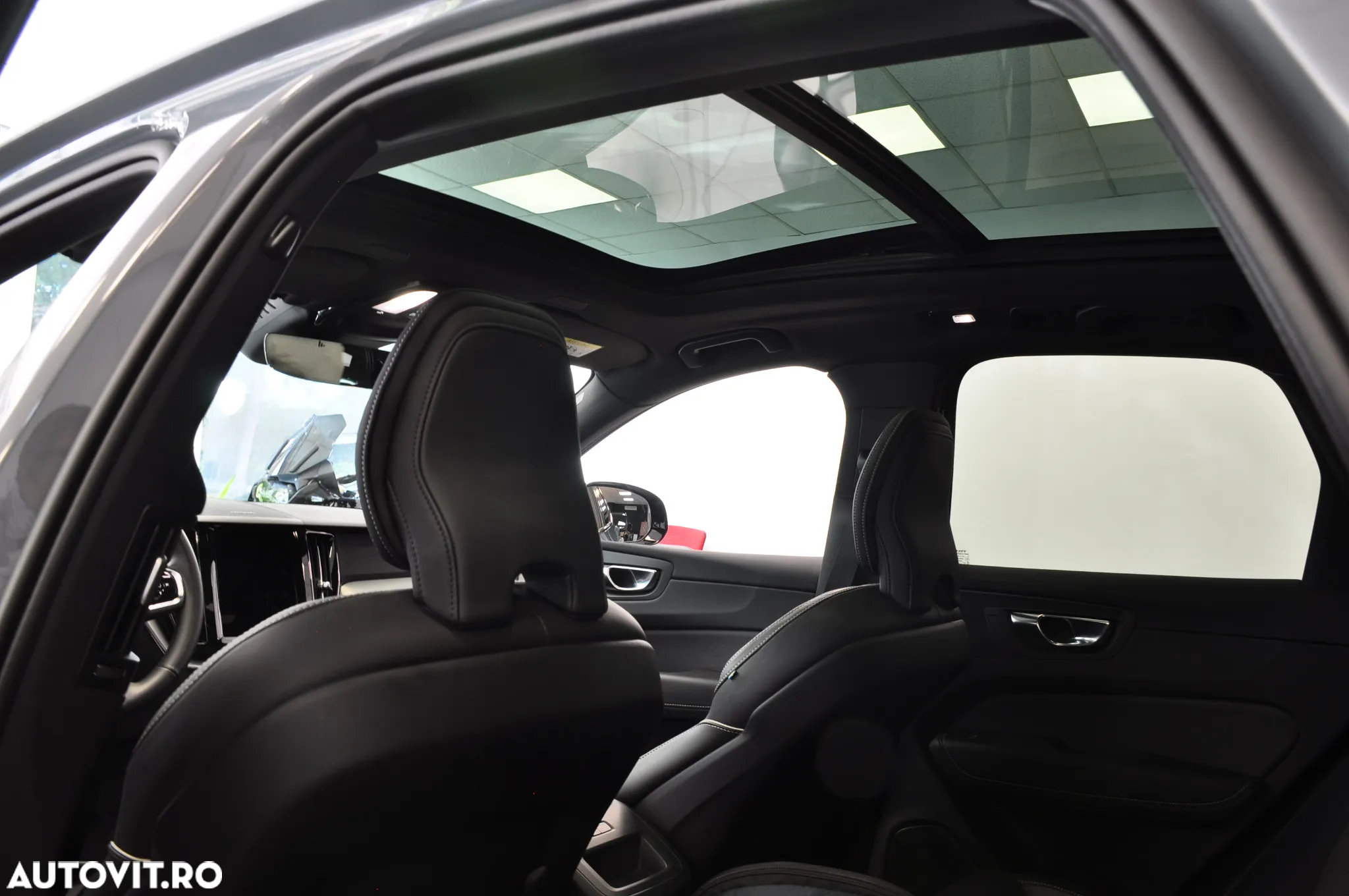 Volvo XC 60 T6 AWD Plug-in Hybrid Plus Bright - 17