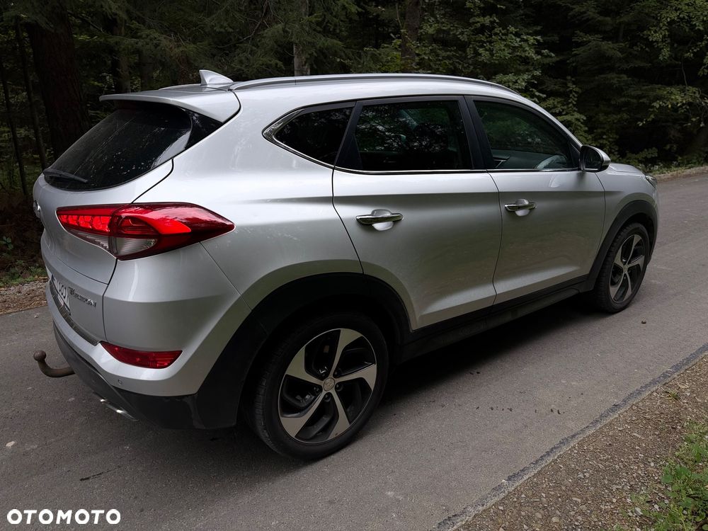Hyundai Tucson 2.0 CRDI Comfort 4WD - 12