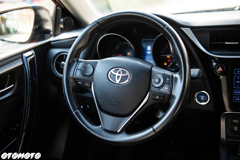 Toyota Auris - 24