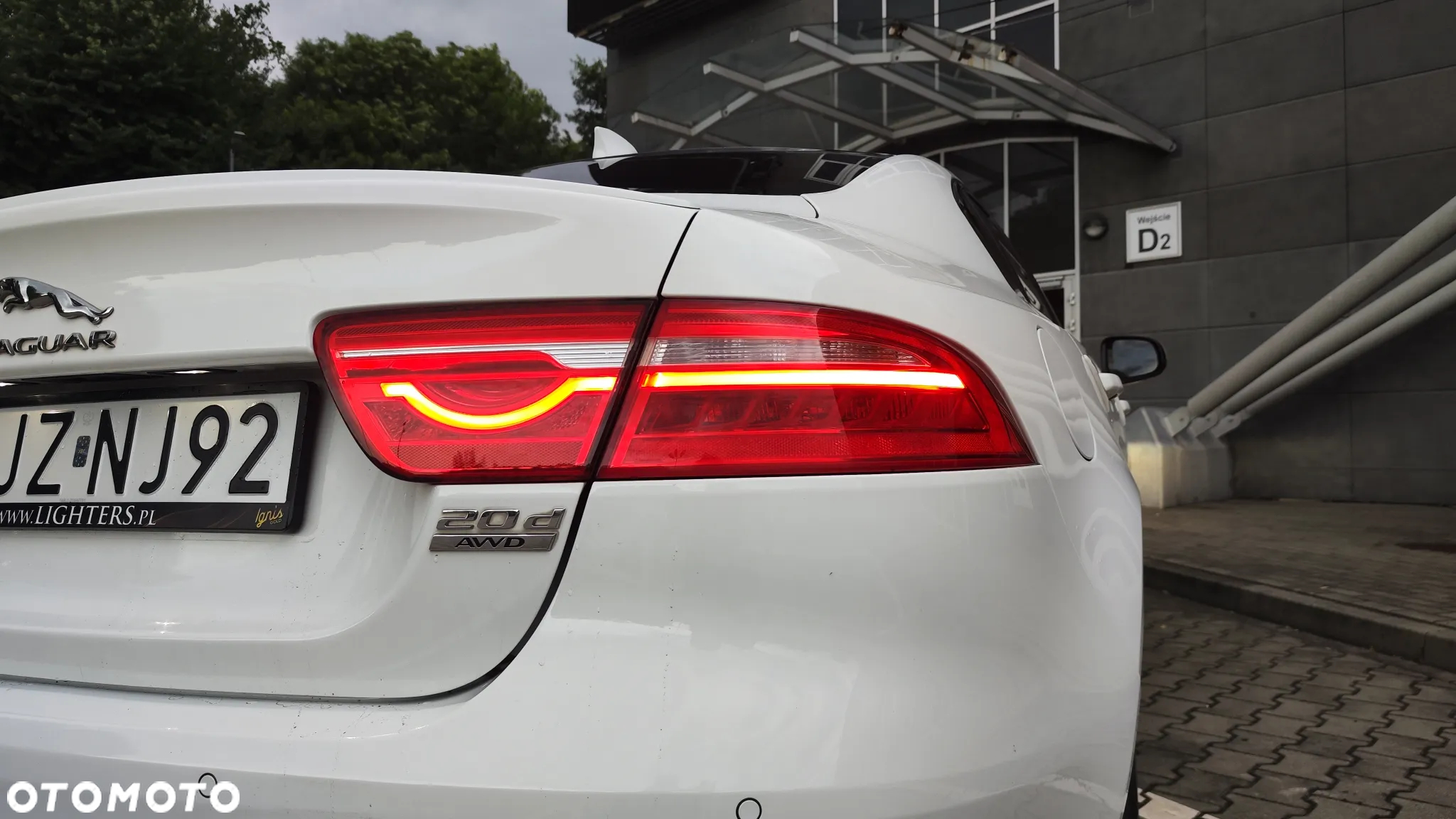 Jaguar XE 20d AWD R-Sport - 10