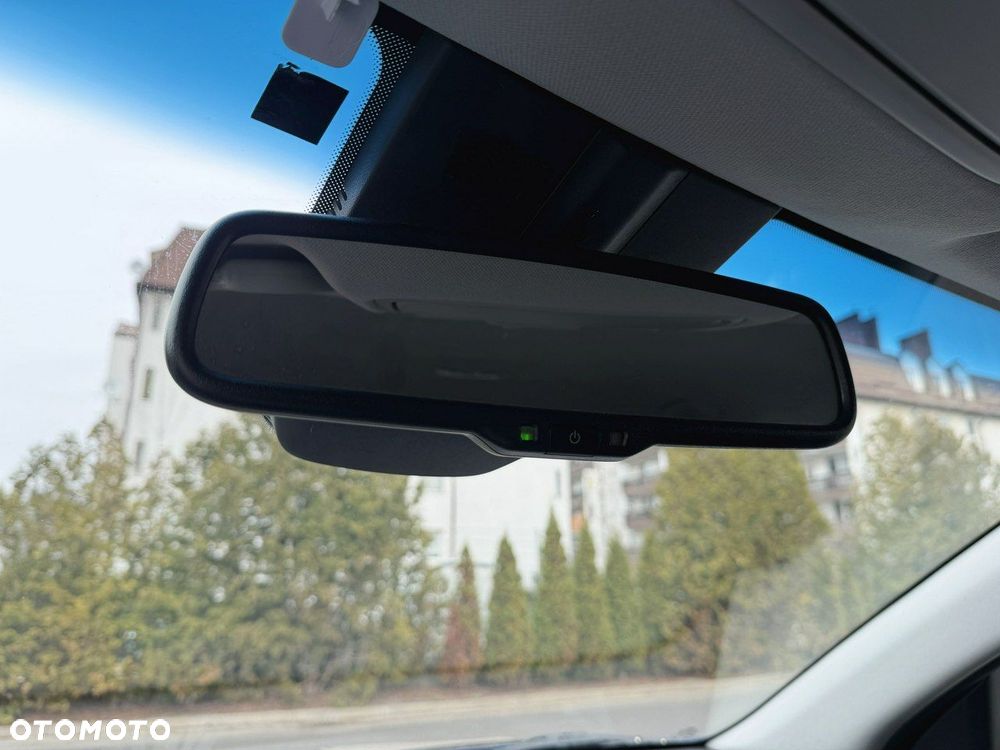 Kia Niro 1.6 GDI Hybrid L Business Line - 23