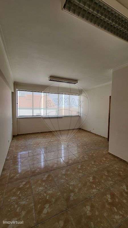 Armazém T0 para venda - Grande imagem: 5/23