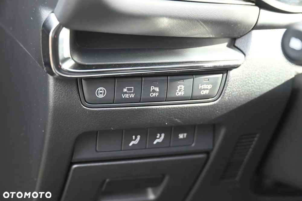 Mazda 3 - 10