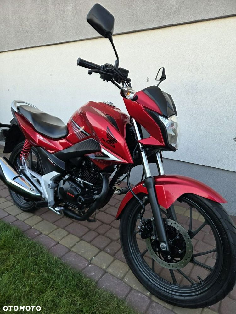 Honda CB - 1