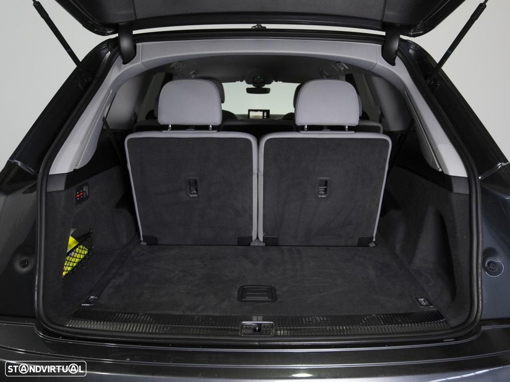 Audi Q7 3.0 TDI quattro S-line Tiptronic 7L - 14