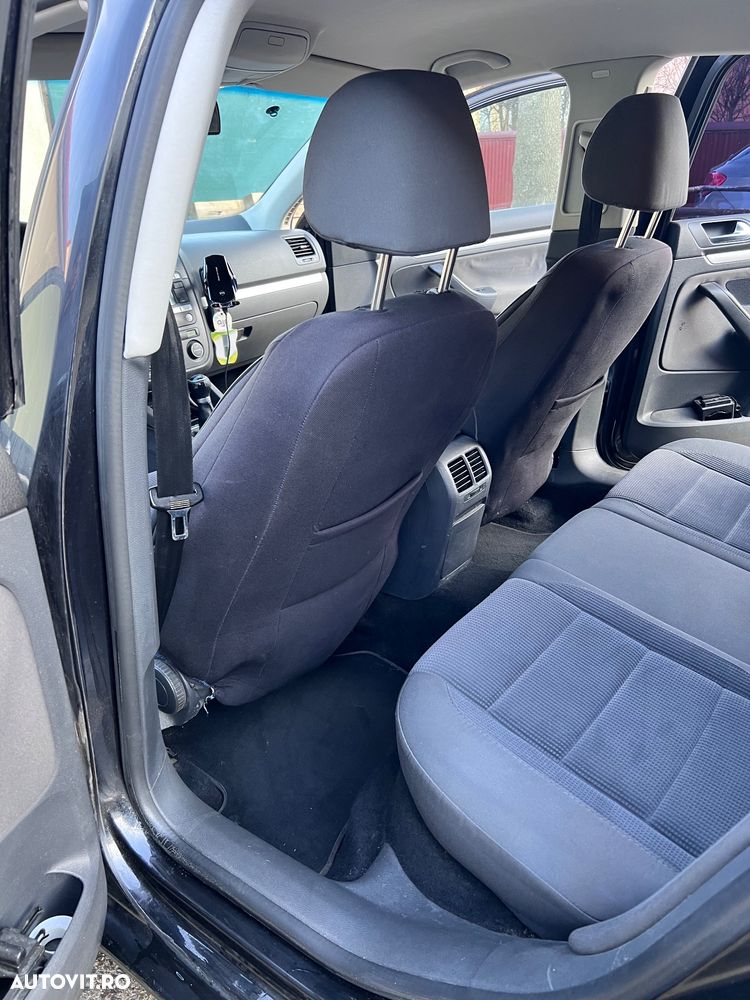 Volkswagen Jetta 1.9 TDI Comfortline - 11