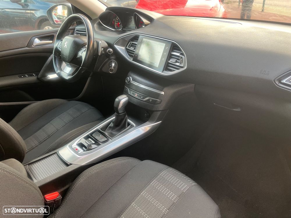 Peugeot 308 PureTech 130 GPF EAT8 Stop & Start Allure - 18