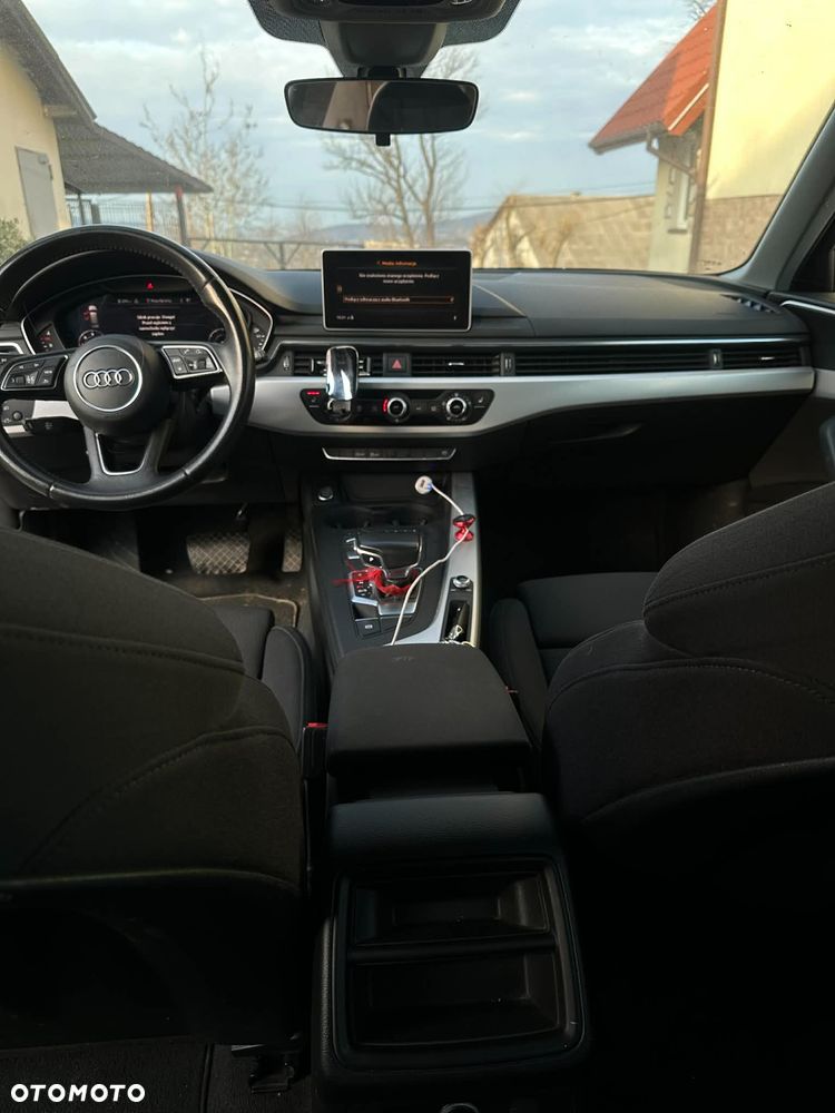 Audi A4 Avant 2.0 TDI S tronic - 25