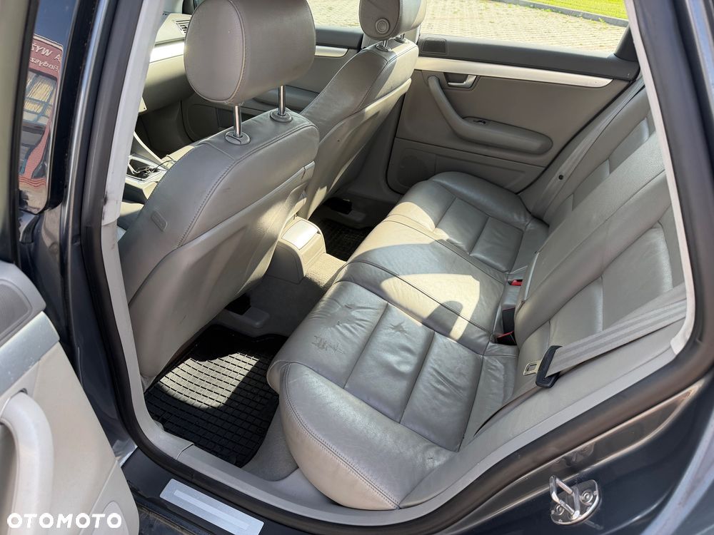 Audi A4 Avant 1.8 T quattro - 12