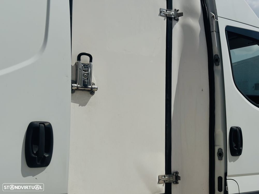 Iveco Daily 2.3 35S14D 3450 - 21