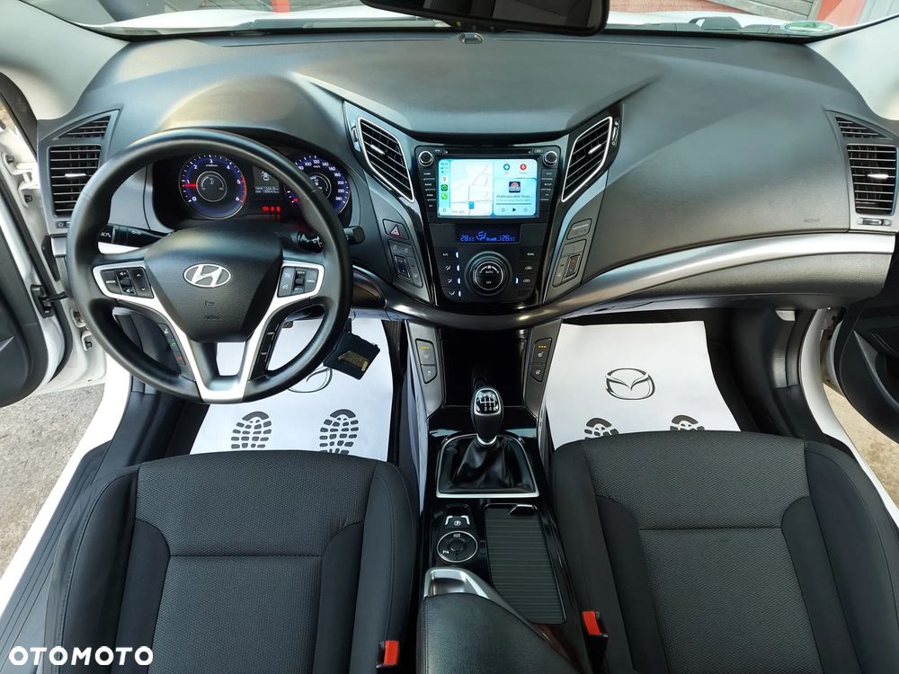 Hyundai i40 i40cw 1.7 CRDi Fifa World Cup Edition - 3