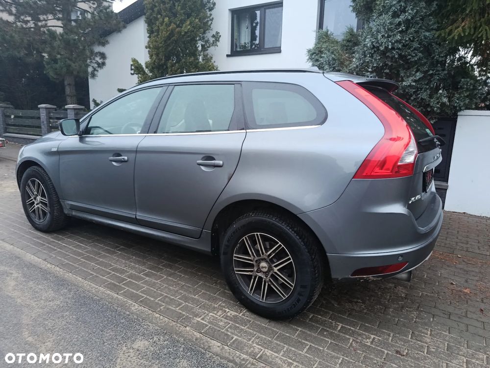 Volvo XC 60 D3 Geartronic Momentum - 4