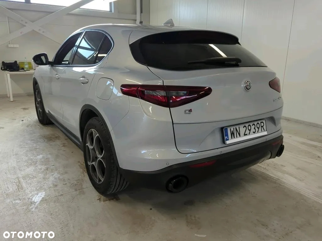 Alfa Romeo Stelvio 2.0 Turbo Sprint Q4 - 2