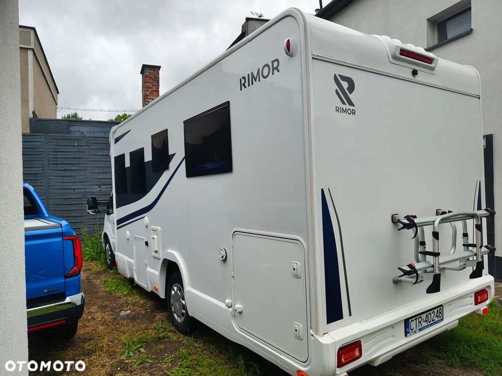 Ford Kamper - 4