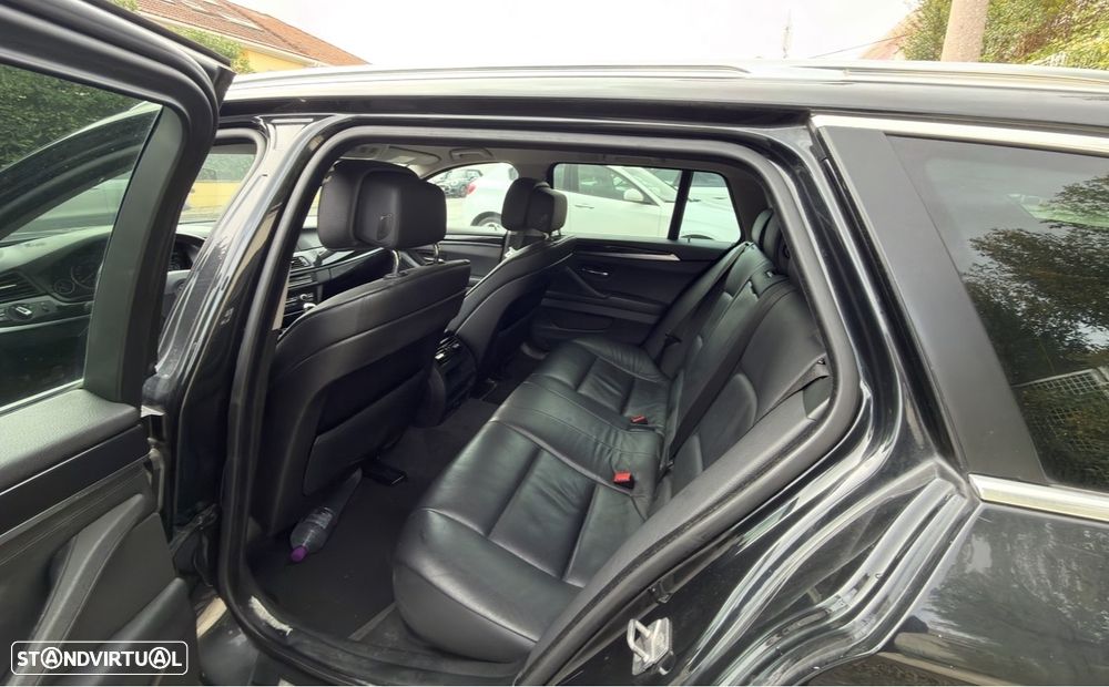 BMW 520 d Auto - 14