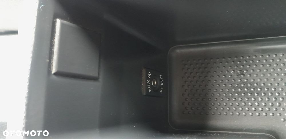 Volkswagen Golf - 27