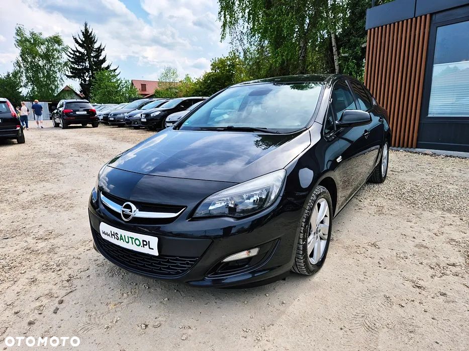 Opel Astra IV 1.4 T Business EU6 - 31