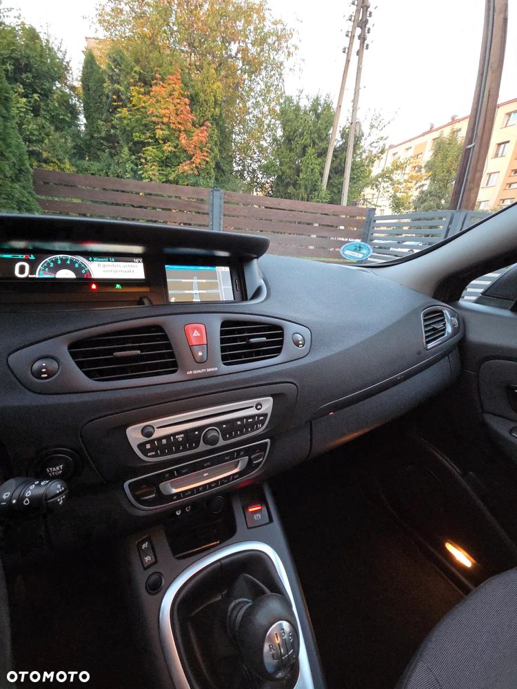 Renault Scenic - 16