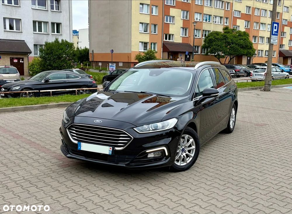 Ford Mondeo 2.0 Hybrid Titanium - 4