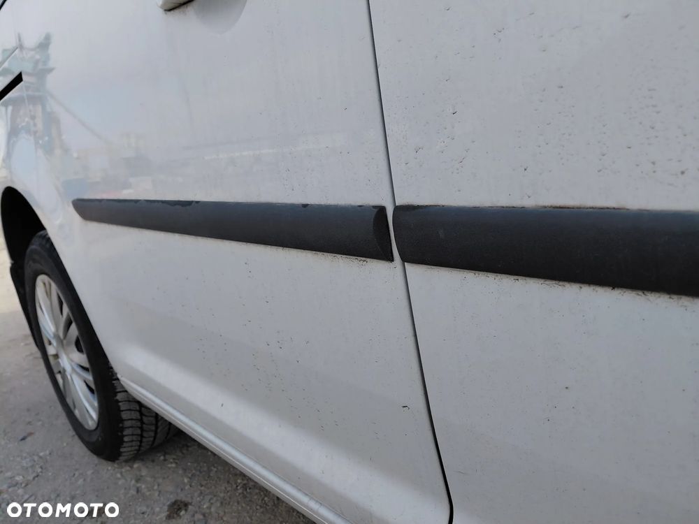 Volkswagen Caddy 2.0 TDI Comfortline - 15