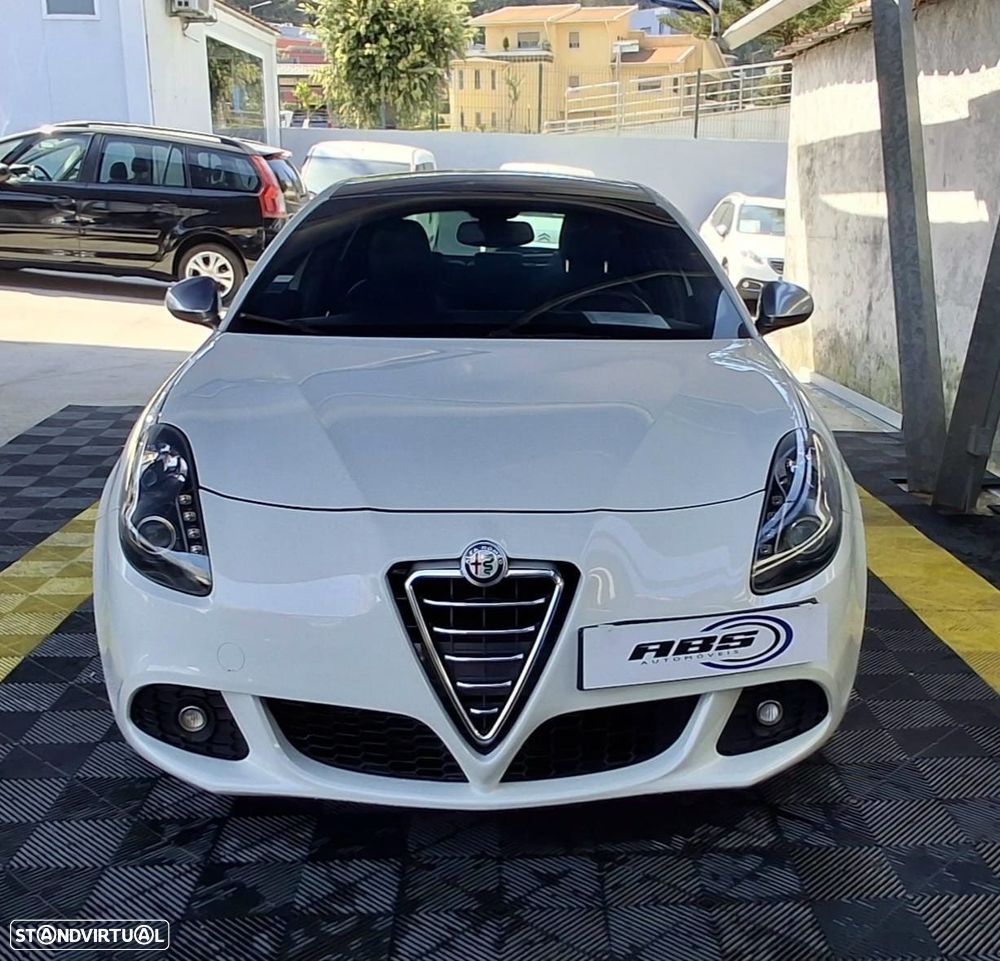 Alfa Romeo Giulietta 1.6 JTDm Distinctive - 8