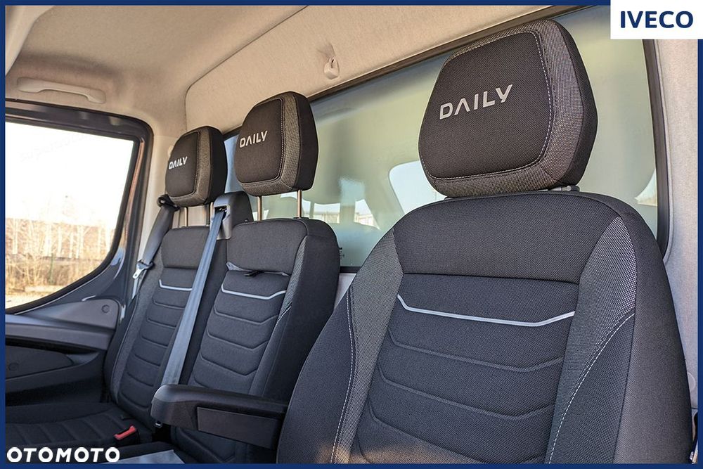 Iveco Daily 35S18 Kontener 8EP + Winda 3.0 180KM - 22