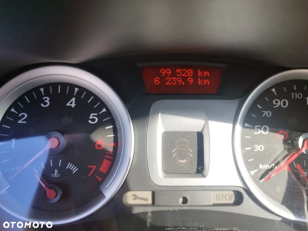 Renault Clio 1.2 16V Authentique - 8