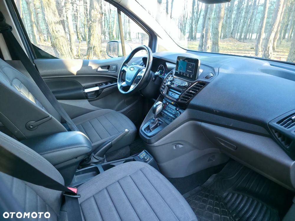 Ford Tourneo Connect Grand - 30