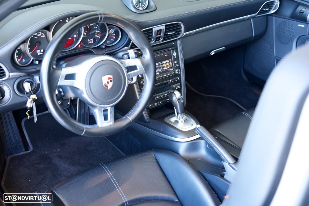 Porsche 911 (997) Carrera GTS PDK - 36