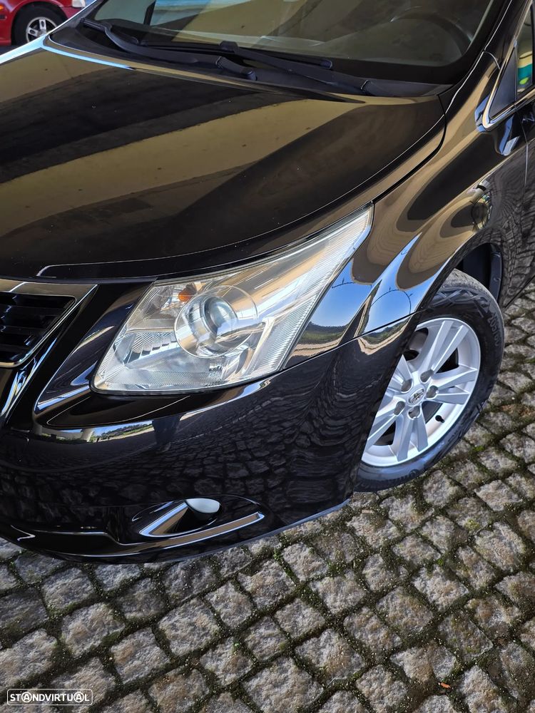 Toyota Avensis SW 2.0 D-4D - 27