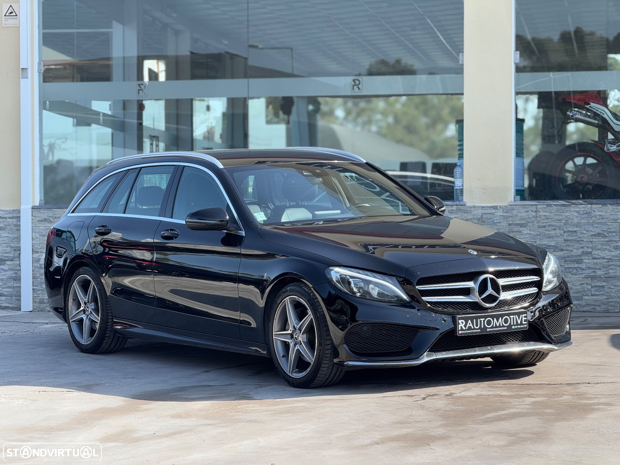 Mercedes-Benz C 220 d AMG Line - 2