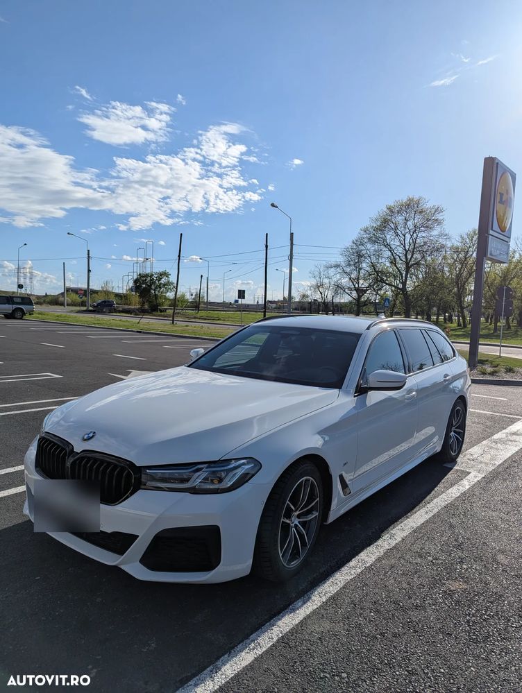 BMW Seria 5 530d xDrive AT MHEV - 1