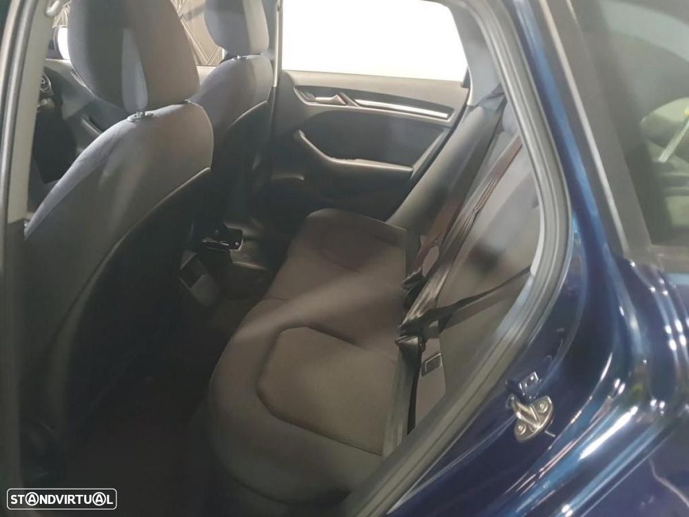 Audi A3 Sportback 35 TDI - 6