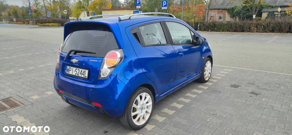 Chevrolet Spark 2011 photo 4