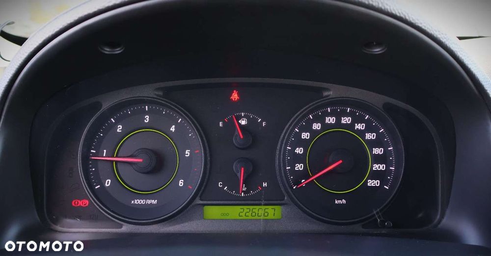 Chevrolet Captiva - 22